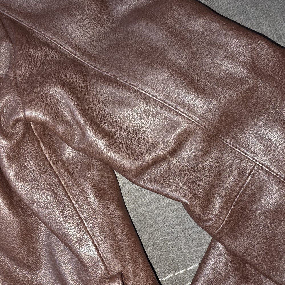 Women’s Wilsons Leather Jacket w/ Thinsulate Insulation Size: Smm - Picture 7 of 7